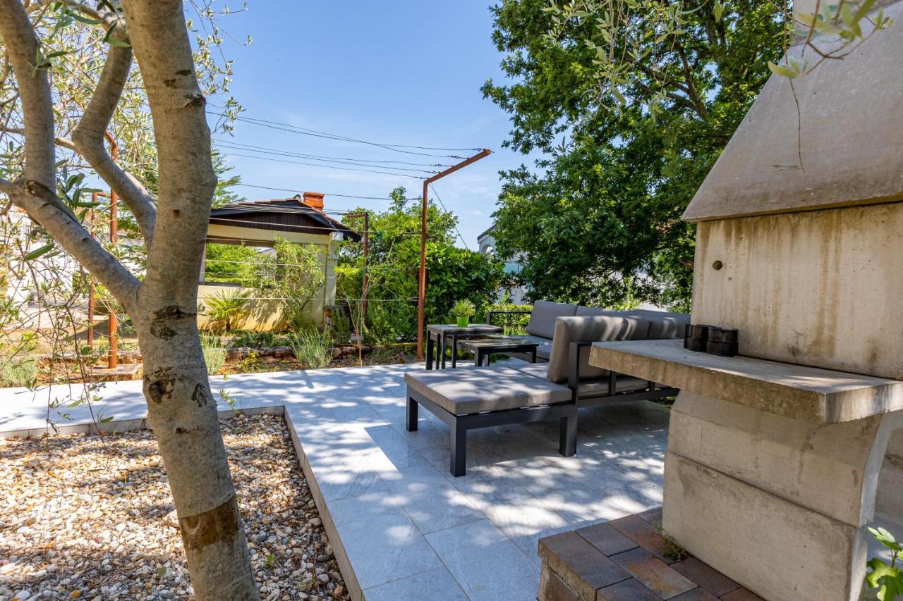 Apartment Ana Вантачичи Екстериор снимка