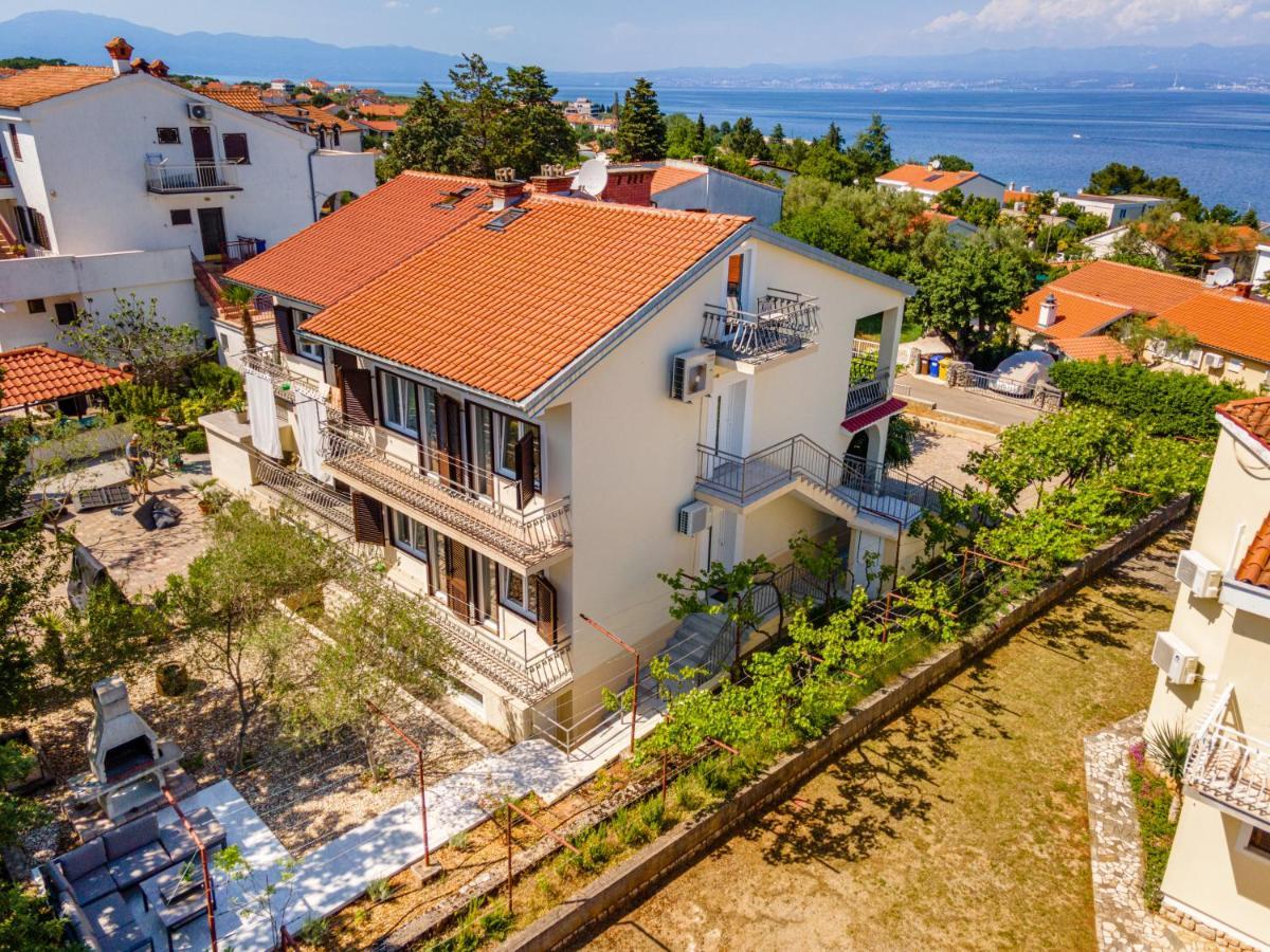 Apartment Ana Вантачичи Екстериор снимка