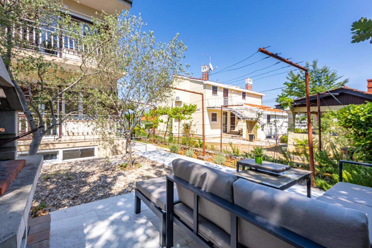 Apartment Ana Вантачичи Екстериор снимка