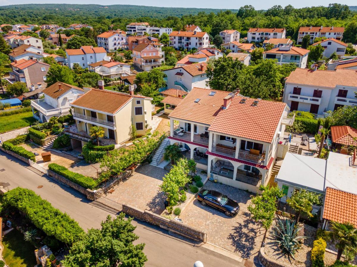 Apartment Ana Вантачичи Екстериор снимка